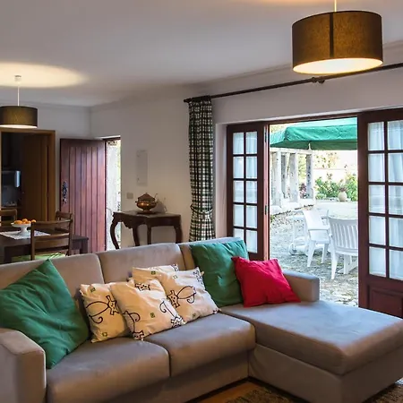 Deville Luxury Retreat *