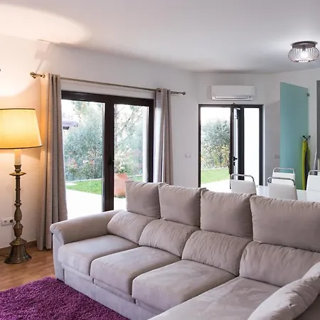 Deville Luxury Retreat Lantställe *