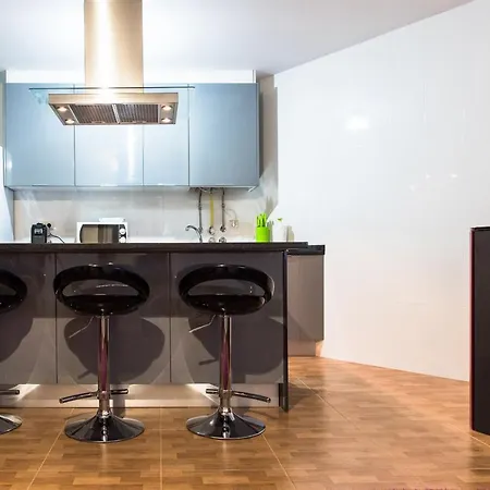 Deville Luxury Retreat